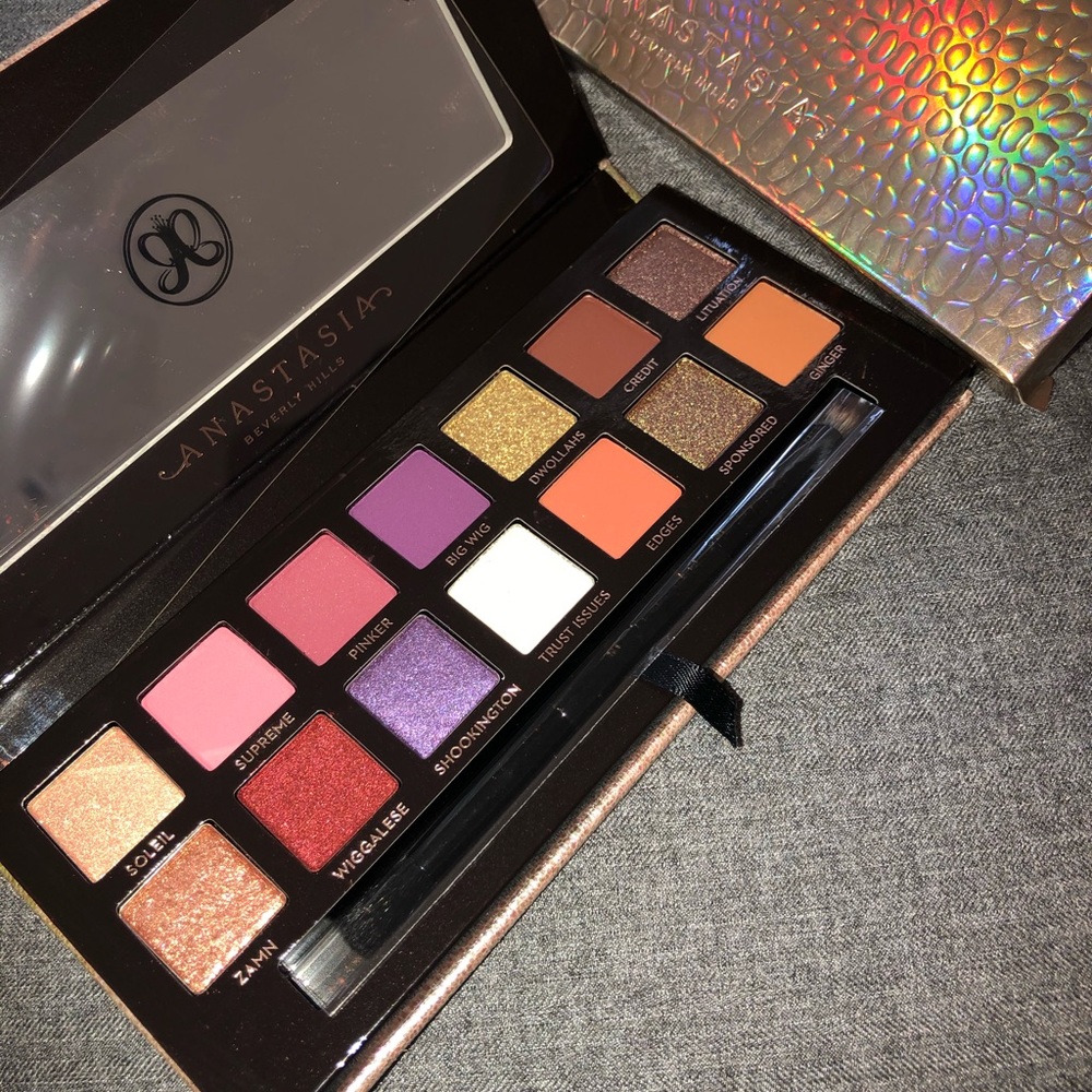 Anastasia Beverly Hills Jacki Aina Palette